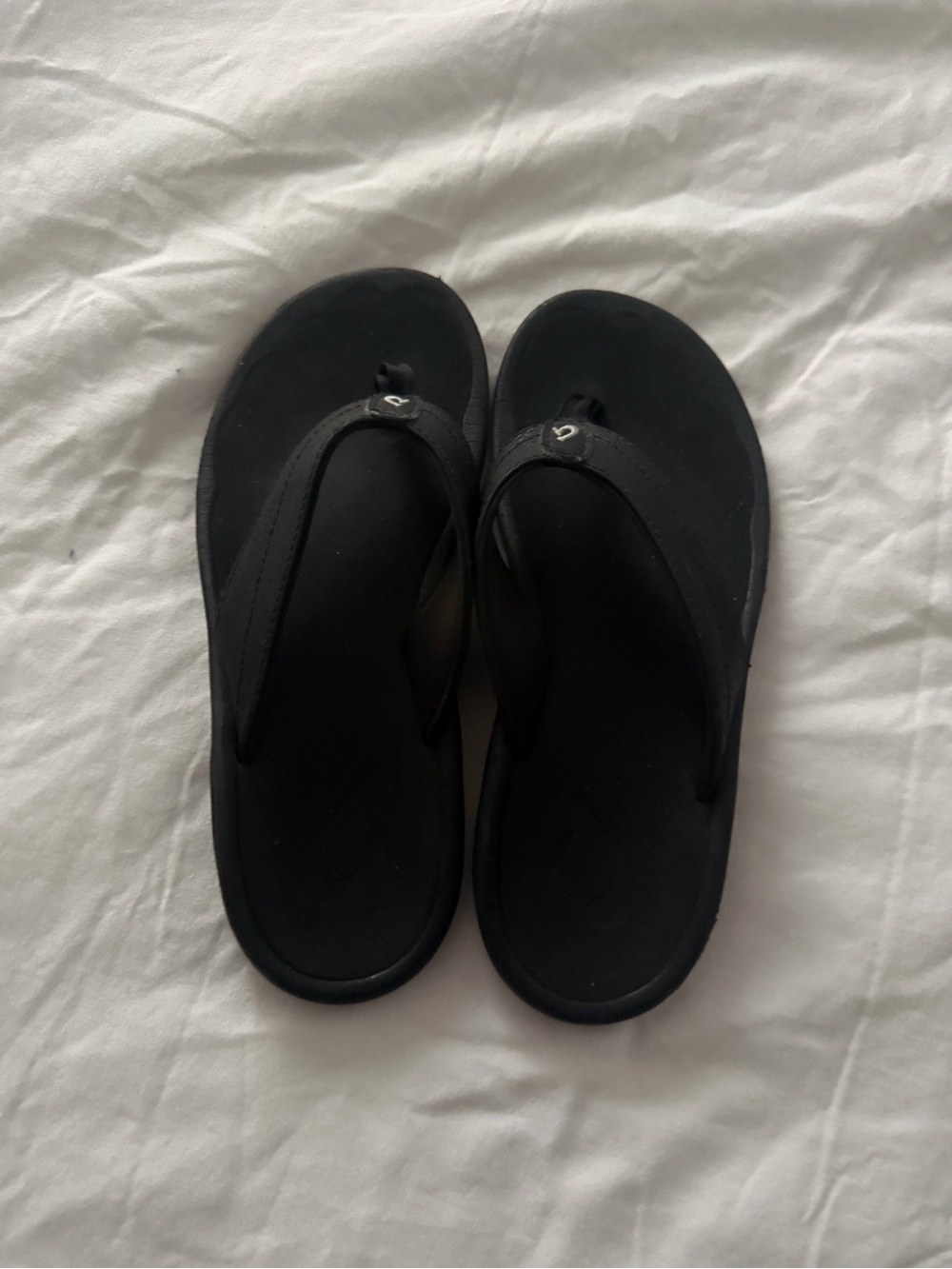 OluKai Black Ohana Women's Flip Flops